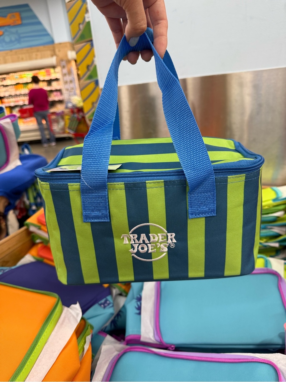 Trader Joe’s 2026! New Mini Insulated Bags Summer Fun Colors Blue&Green Stripes💙